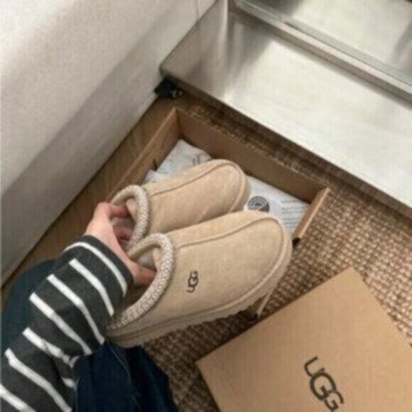 UGG Tasman Slipper Sand - Picture 6 of 9